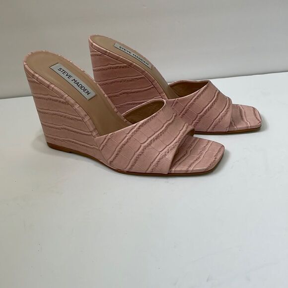 NEW WITHOUT TAGS STEVE MADDEN‎ VELES FAUX LEATHER WEDGES IN PINK CROC - Picture 1 of 8